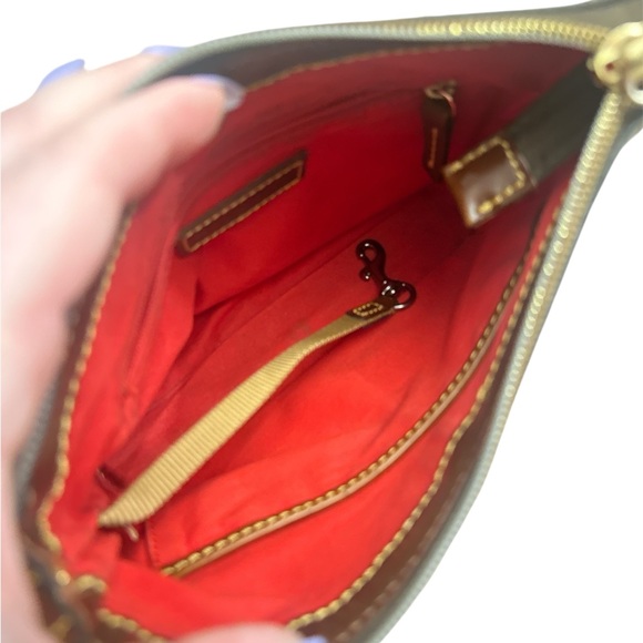 DOONEY & BOURKE - Vintage Pebble Leather Crossbody Bag - Picture 2 of 3